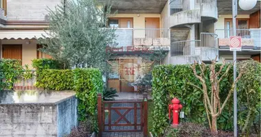 2 bedroom apartment in Desenzano del Garda, Italy