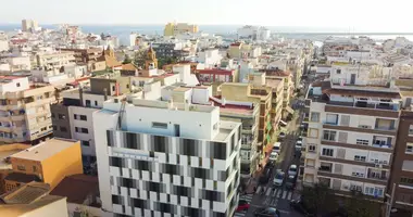 Commercial property 646 m² in Torrevieja, Spain