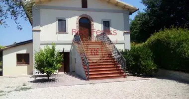 Villa 5 chambres dans Terni, Italie