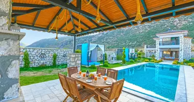 Villa 3 habitaciones con Balcón, con Aire acondicionado, con Vista a la montaña en Bezirgan, Turquía