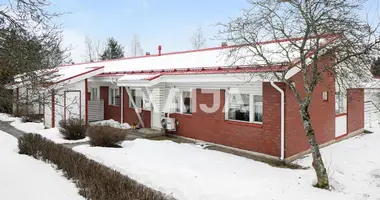 4 bedroom apartment in Riihimaeki, Finland