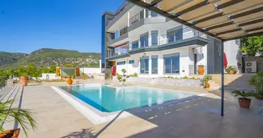 Villa 1 room with parking, with Sea view, with Swimming pool in Alanya, Turkey