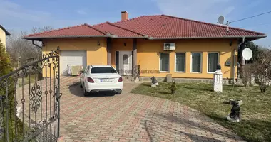 4 room house in Ercsi, Hungary