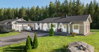 Casa 5 habitaciones en Muurame, Finlandia