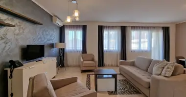 Apartamento 1 habitacion con aparcamiento en Becici, Montenegro