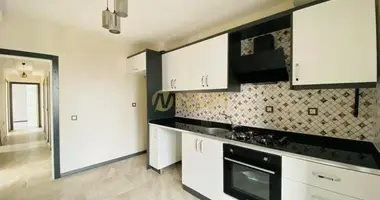 Apartamento 3 habitaciones con la piscina, con parque infantil, con Zona de barbacoa en Mersin, Turquía