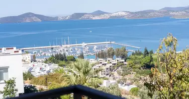 2 room apartment with balcony, with air conditioning, with sea view in Guelluek, Turkey