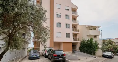 Apartamento 2 habitaciones en Budva, Montenegro