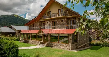 Villa 9 bedrooms with Furnitured, with Central heating, with Asphalted road in Georgia