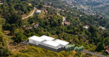 Villa 4 zimmer mit Schwimmbad, mit Garten, mit Bergblick in Alanya, Türkei