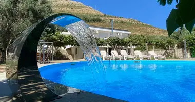 Villa 4 bedrooms in Katun Rezevici, Montenegro