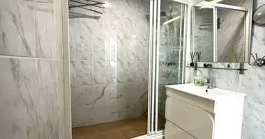 2 bedroom apartment in La Mata, Spain
