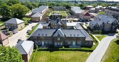 Haus 3 Schlafzimmer in Enfield, Großbritannien