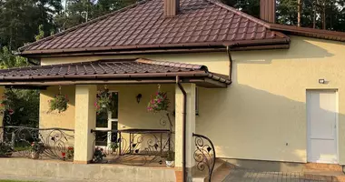 Haus in Labna-Aharodniki, Weißrussland