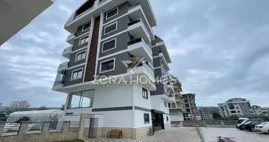2 room apartment with parking, with elevator, with sea view in Mahmutlar, Turkey