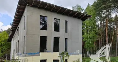 Casa en Kamanica Zyraveckaa, Belarús