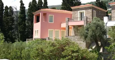 Villa 1 Zimmer mit Meerblick, mit Bergblick, mit Erste Küstenlinie in Stenies, Griechenland