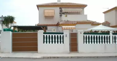 Villa 3 bedrooms in Torrevieja, Spain