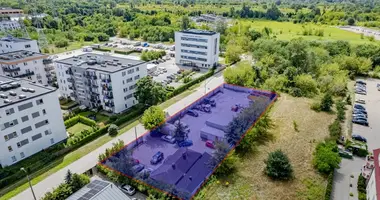 Commercial property 1 700 m² in Warsaw, Poland