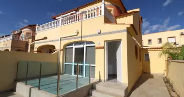 3 room townhouse with balcony, with air conditioning, with with repair in La Zenia, Spain