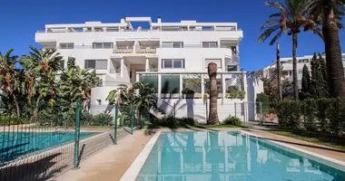 5 bedroom apartment in Mijas, Spain
