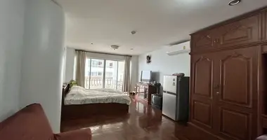 Condo  mit Balkon, mit Möbliert, mit Aufzug in Na Kluea, Thailand