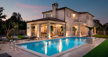Villa  mit Parkplatz, mit Terrasse, mit Schwimmbad in Kanfanar, Kroatien