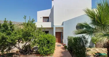 Chalet 6 chambres dans Loutraki, Grèce