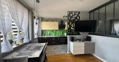 Квартира 3 комнаты в Польша