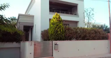 Dom wolnostojący 8 pokojów w Agia Marina, Grecja