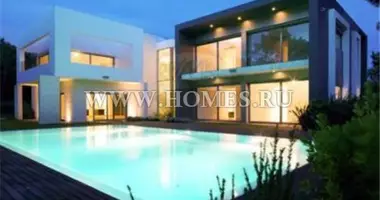 Villa 500 bedrooms with Furnitured, with Swimming pool, with Garage in Portugal