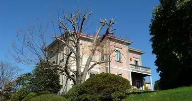 Villa 6 habitaciones en Bieno, Italia