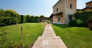Villa 4 bedrooms in Lonato del Garda, Italy