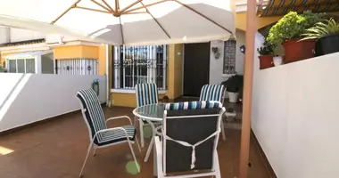 Mieszkanie 3 pokoi w Torrevieja, Hiszpania