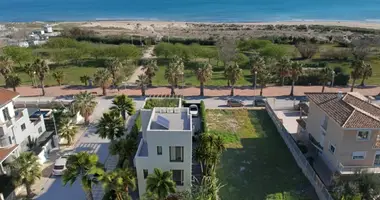 5 bedroom house in Oliva, Spain