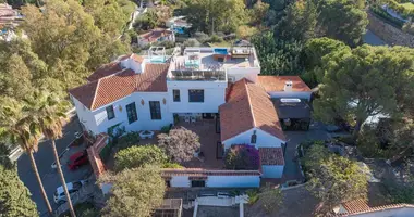 9 bedroom house in Benalmadena, Spain