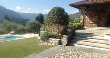 Villa 6 Zimmer in Menaggio, Italien