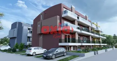 Appartement 3 chambres dans Nea Peramos, Grèce
