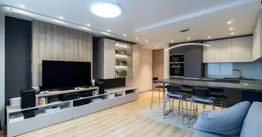 Apartamento 3 habitaciones en Minsk, Bielorrusia