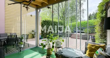 Wohnung 5 zimmer in Verwaltungsgemeinschaft Helsinki, Finnland