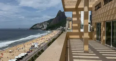 Penthouse 5 bedrooms in Regiao Geografica Imediata do Rio de Janeiro, Brazil