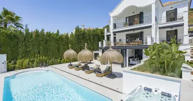 6 bedroom house in Benahavis, Spain