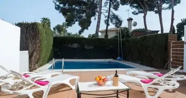 Villa in Estepona, Spanien