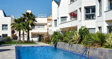 Mieszkanie 2 pokoi w Torrevieja, Hiszpania