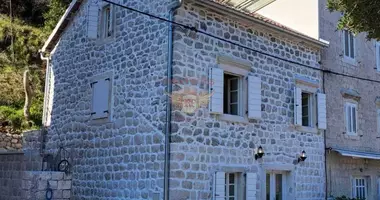 Dom 3 pokoi w Kotor, Czarnogóra