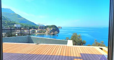 Villa 4 bedrooms with parking, with Sea view in Kamenovo, Montenegro