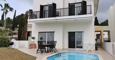 4 bedroom house in Peyia, Cyprus