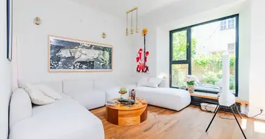 5 room apartment in Warsaw, Poland