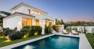 Villa 6 chambres avec parkovka parking, avec Piscine, avec Garage dans Benahavis, Espagne