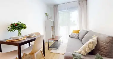 Квартира 2 комнаты в Варшава, Польша
